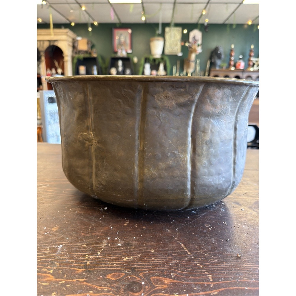 Vintage Hammered Brass Planter - Picture 3 of 8